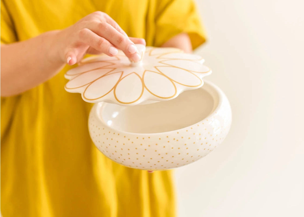 Coton Colors Deco Gold Scallop Covered Bowl
