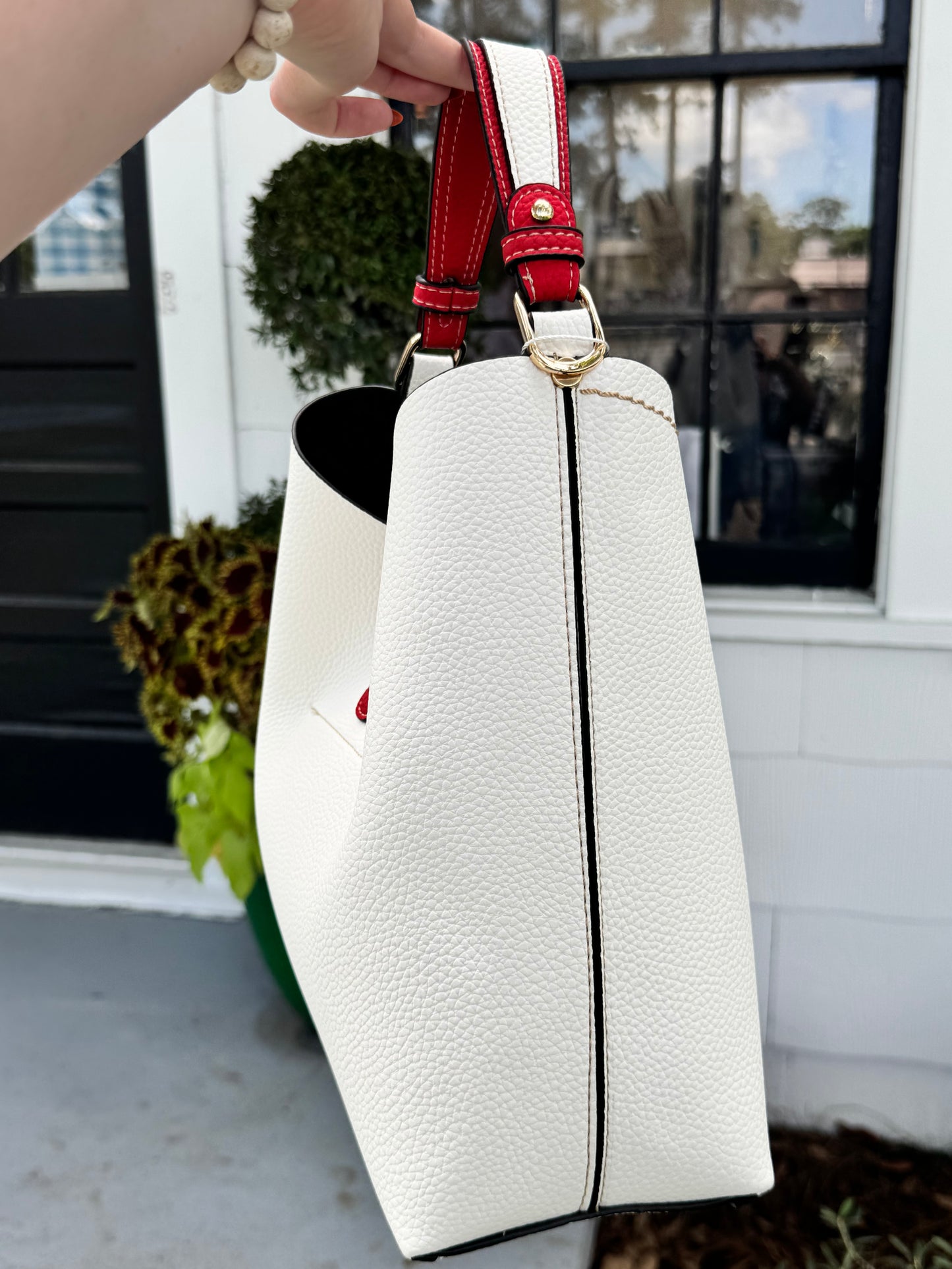 The Cottage Lane Leather Carryall