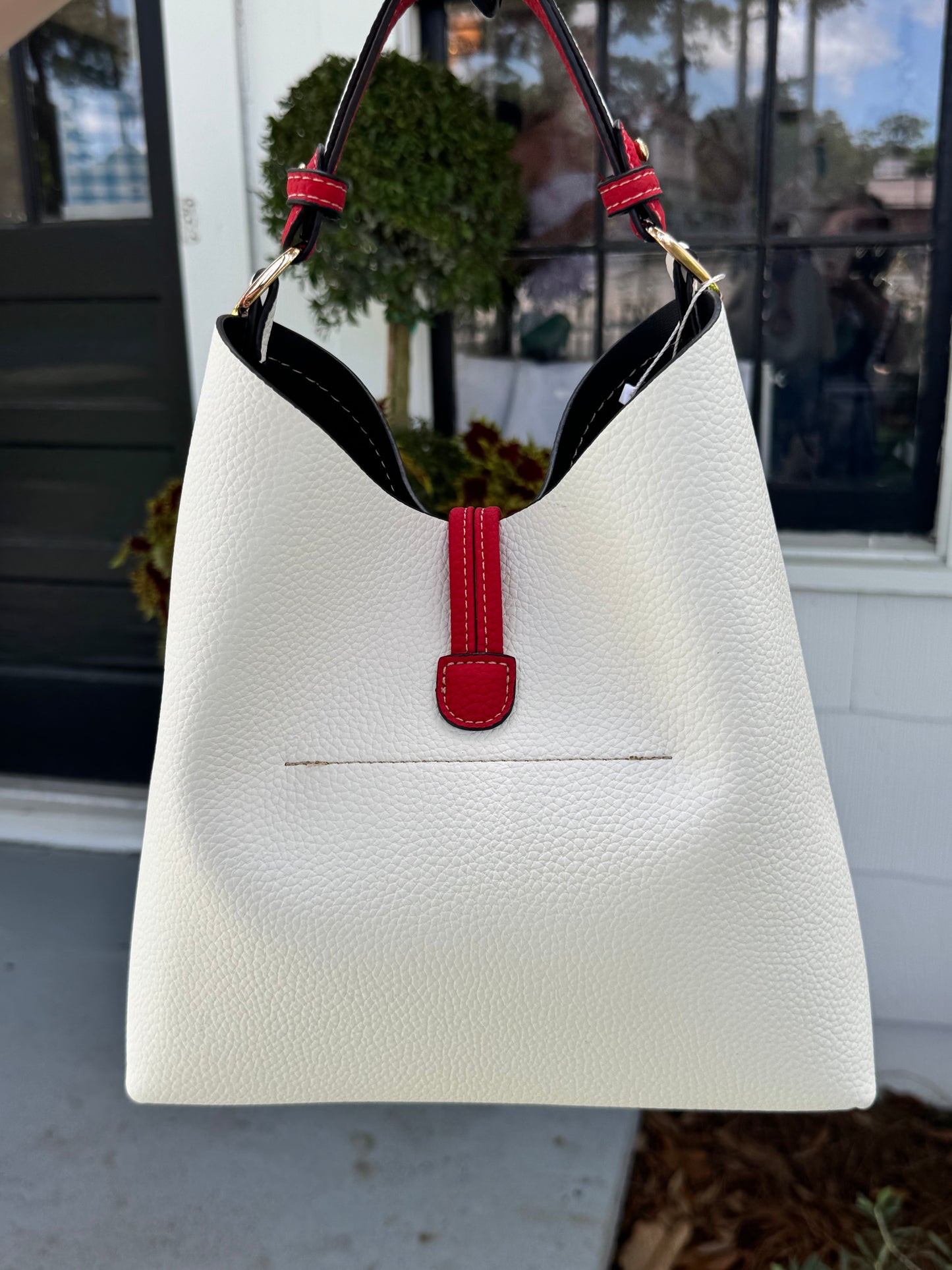 The Cottage Lane Leather Carryall