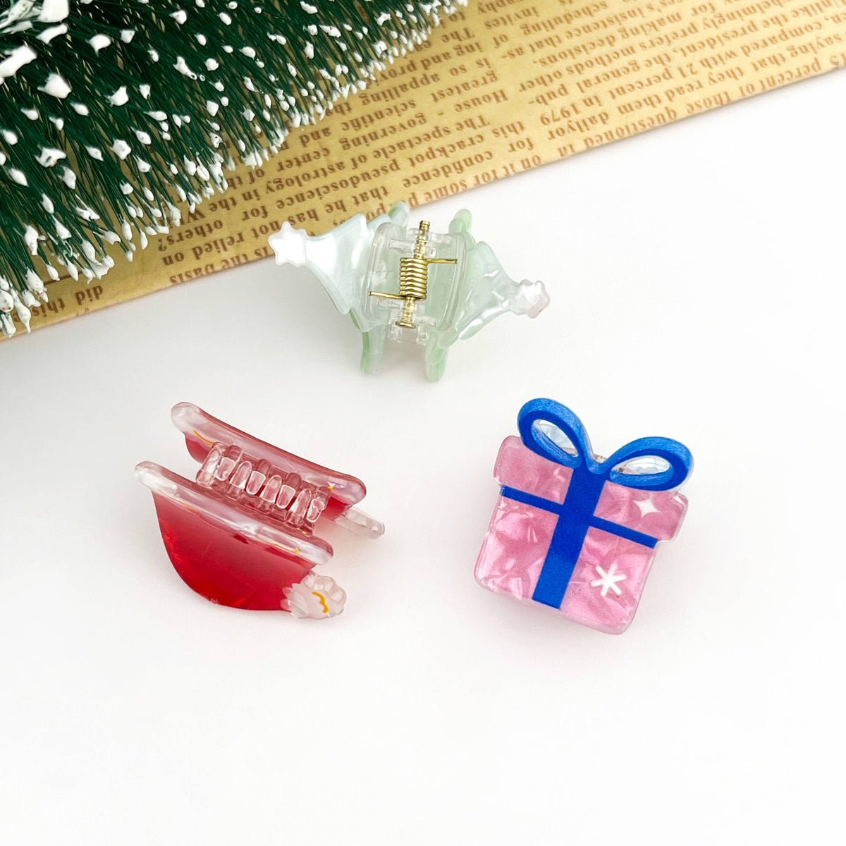 Christmas Mini Claw Clips – Tree, Hat & Gift
