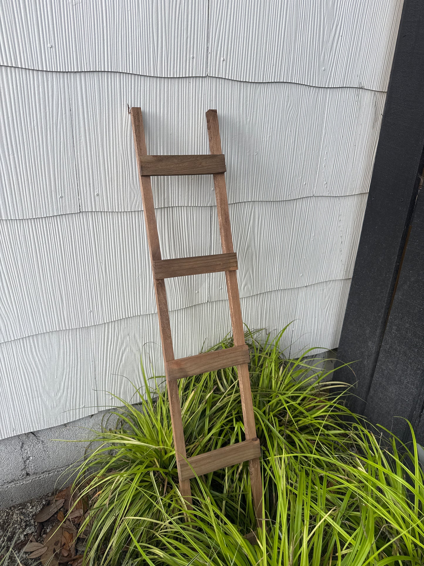 42" Stained Ladder
