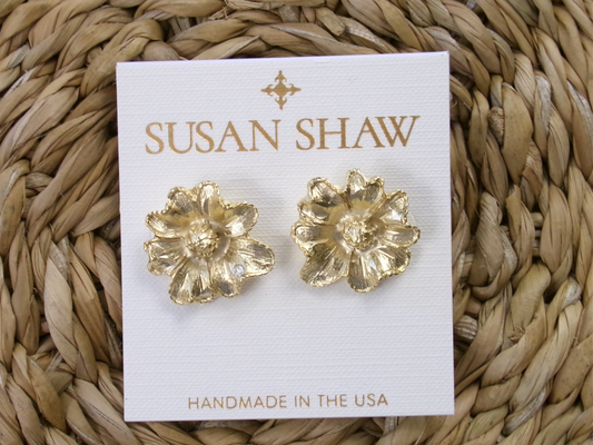 Gold Multi-Petal Flower Earring