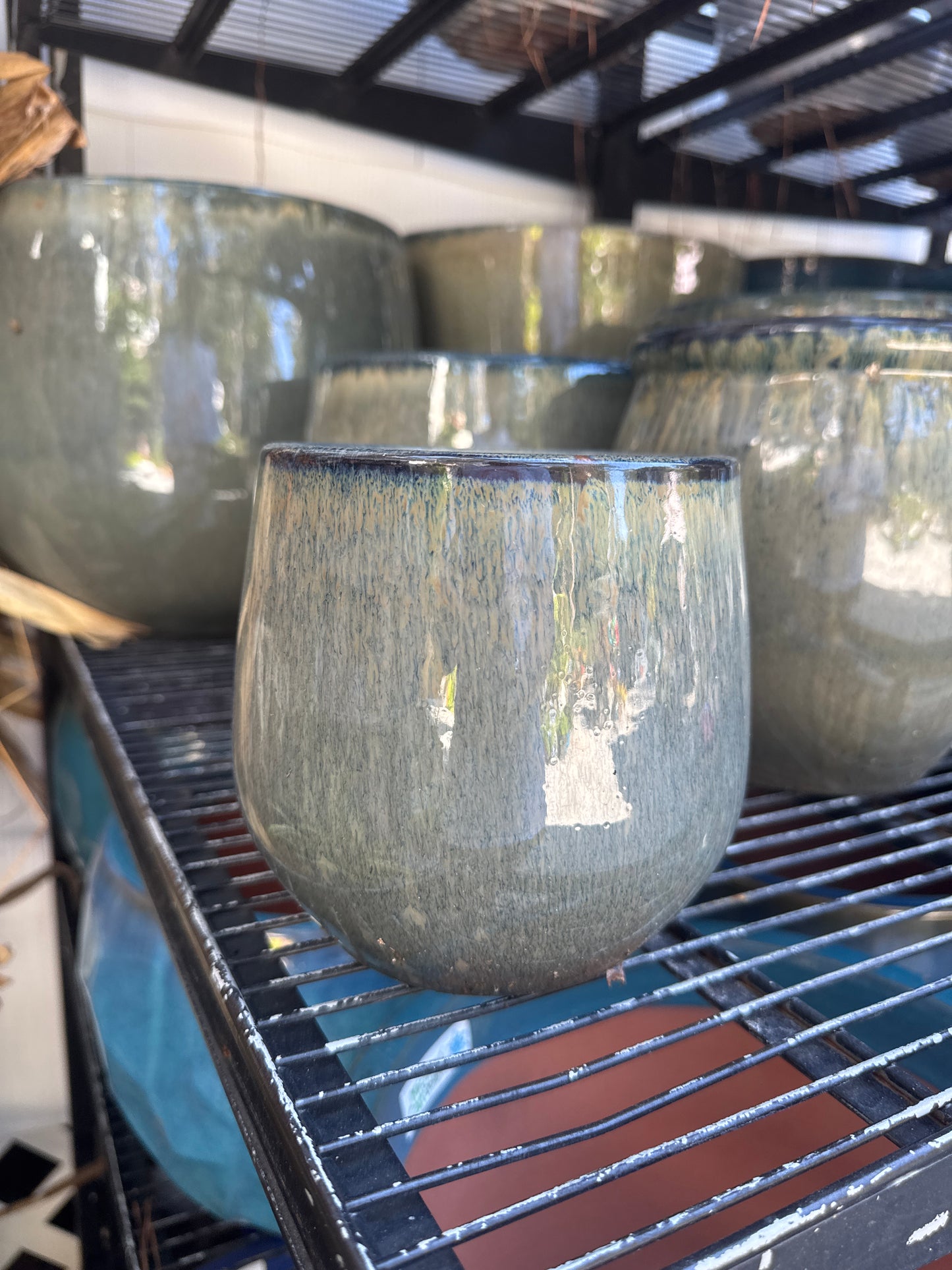MCarr Pear Planter Navy Cream 7.1"