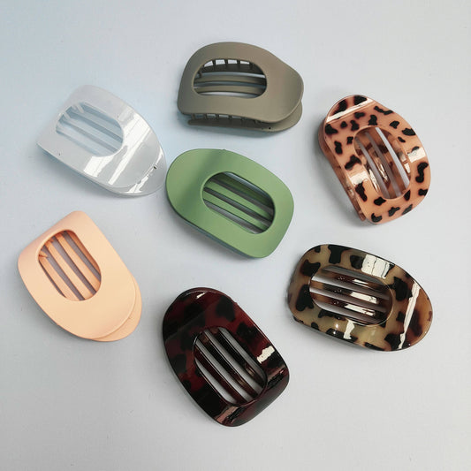 Geometric Oval Matte Duckbill Hair Clip