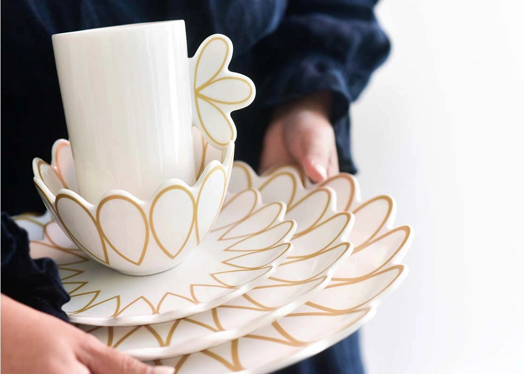 Coton Colors Deco Gold Scallop 11 Dinner Plate