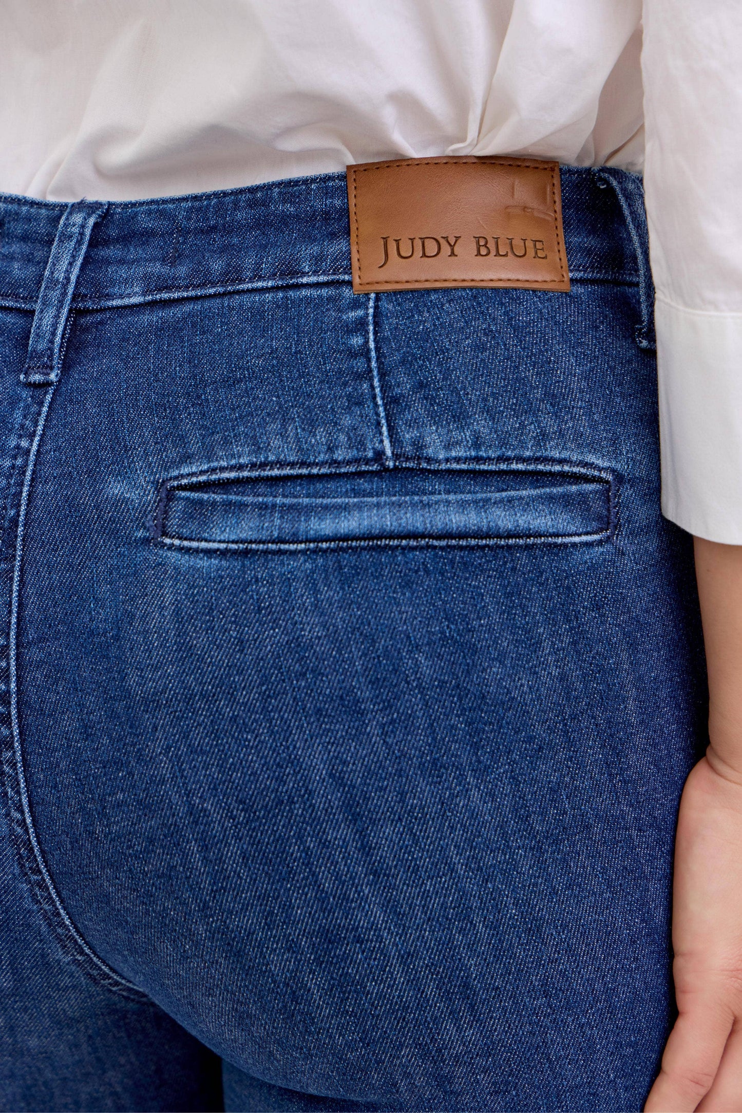 🌹👖 Judy Blue — High Waist Flare Jeans with Patch Pockets