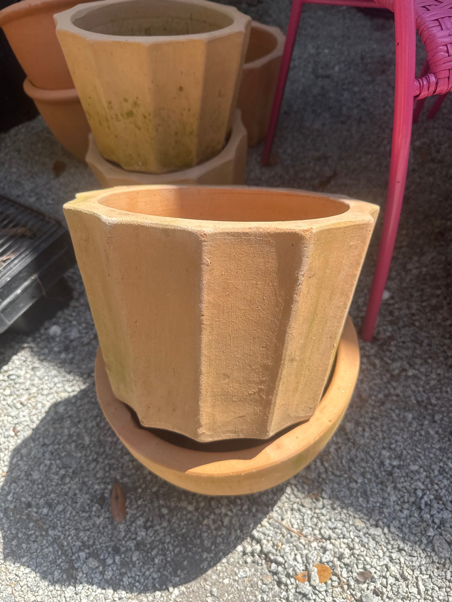 9" Novo Egg Planter