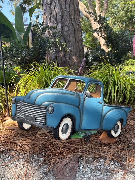 🚙 Vintage Blue Metal Truck Wall Décor