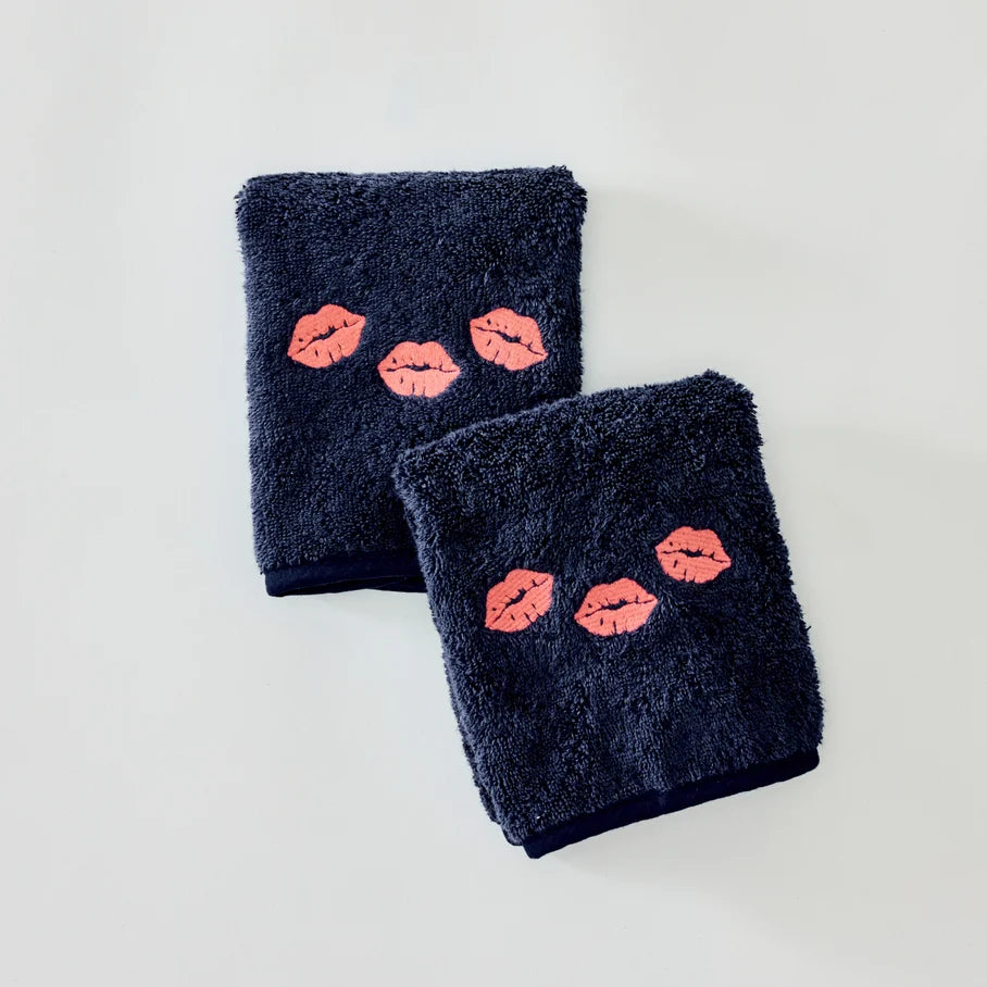 Weezie Coral Kisses- Makeup Towels (Pack of 2)