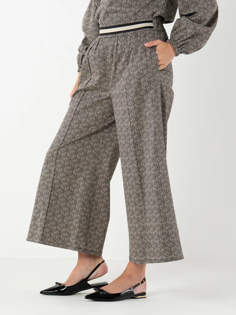 Teddy Crop Trousers – Black Tonal Monogram