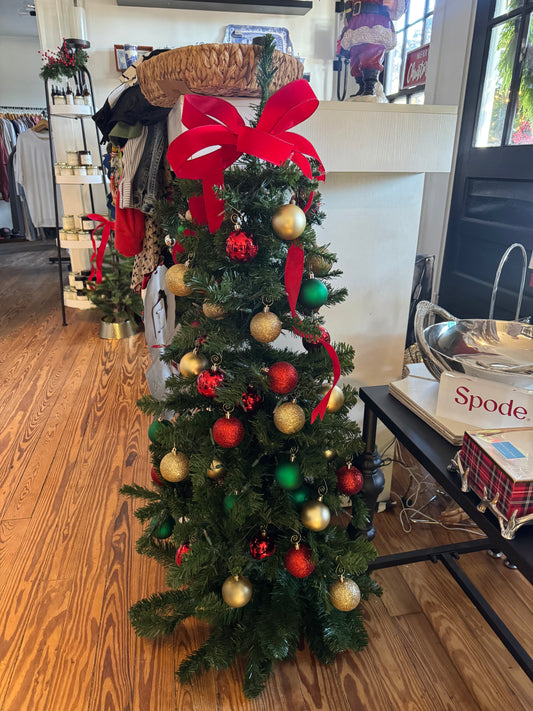 Pre-decorated Christmas Tree