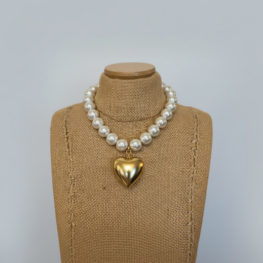 Chunky Pearls and Golden Heart Necklace