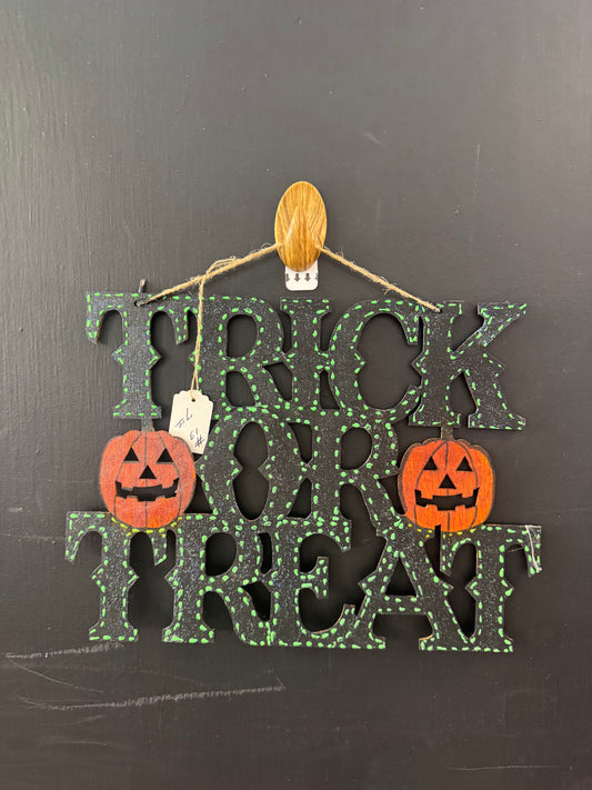 Trick or Treat Sign