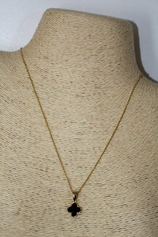 Clover Pendant Necklace