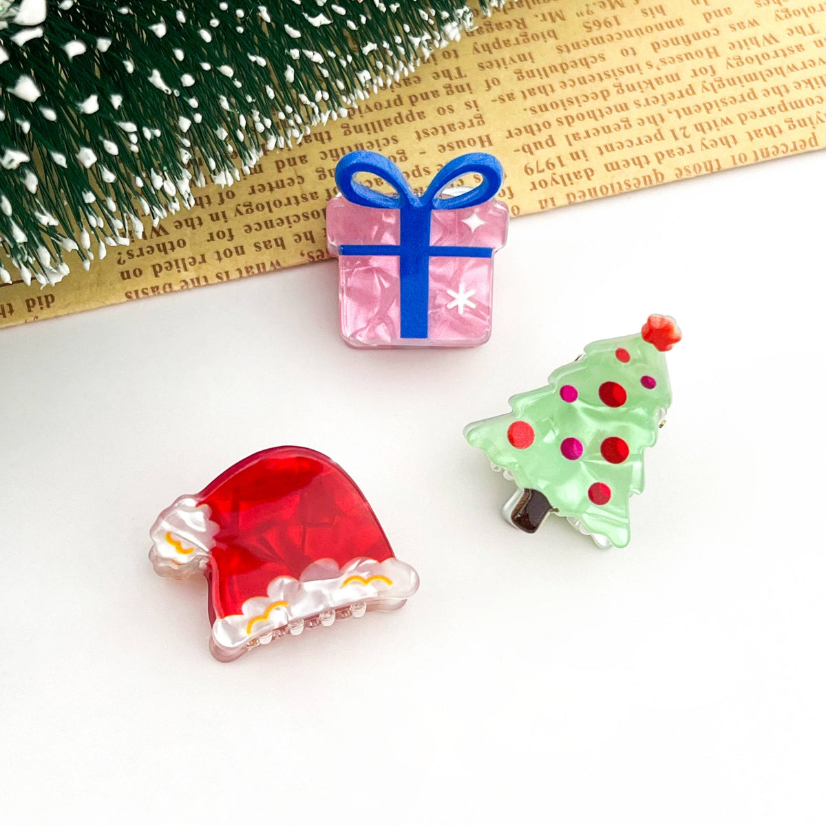Christmas Mini Claw Clips – Tree, Hat & Gift