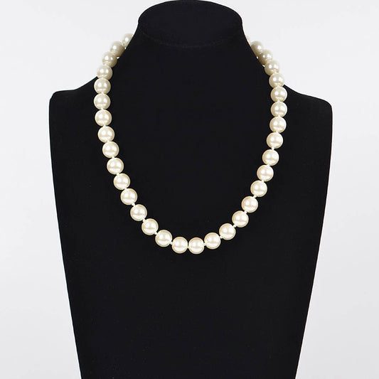 Simple Pearl Bead Lined Necklace