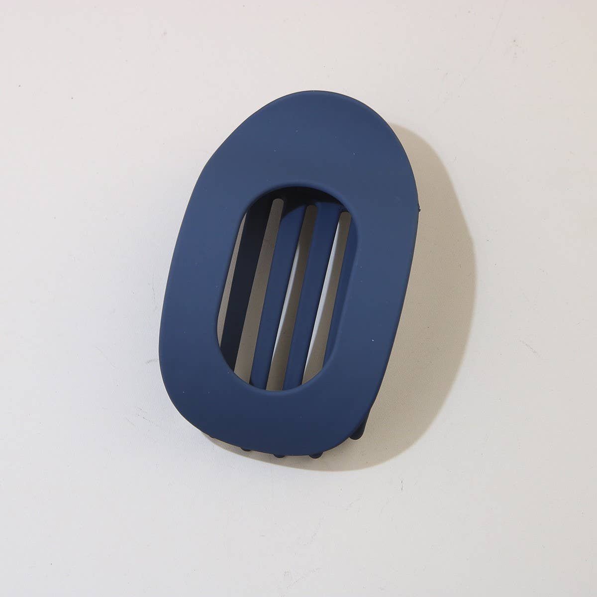 Geometric Oval Matte Duckbill Hair Clip