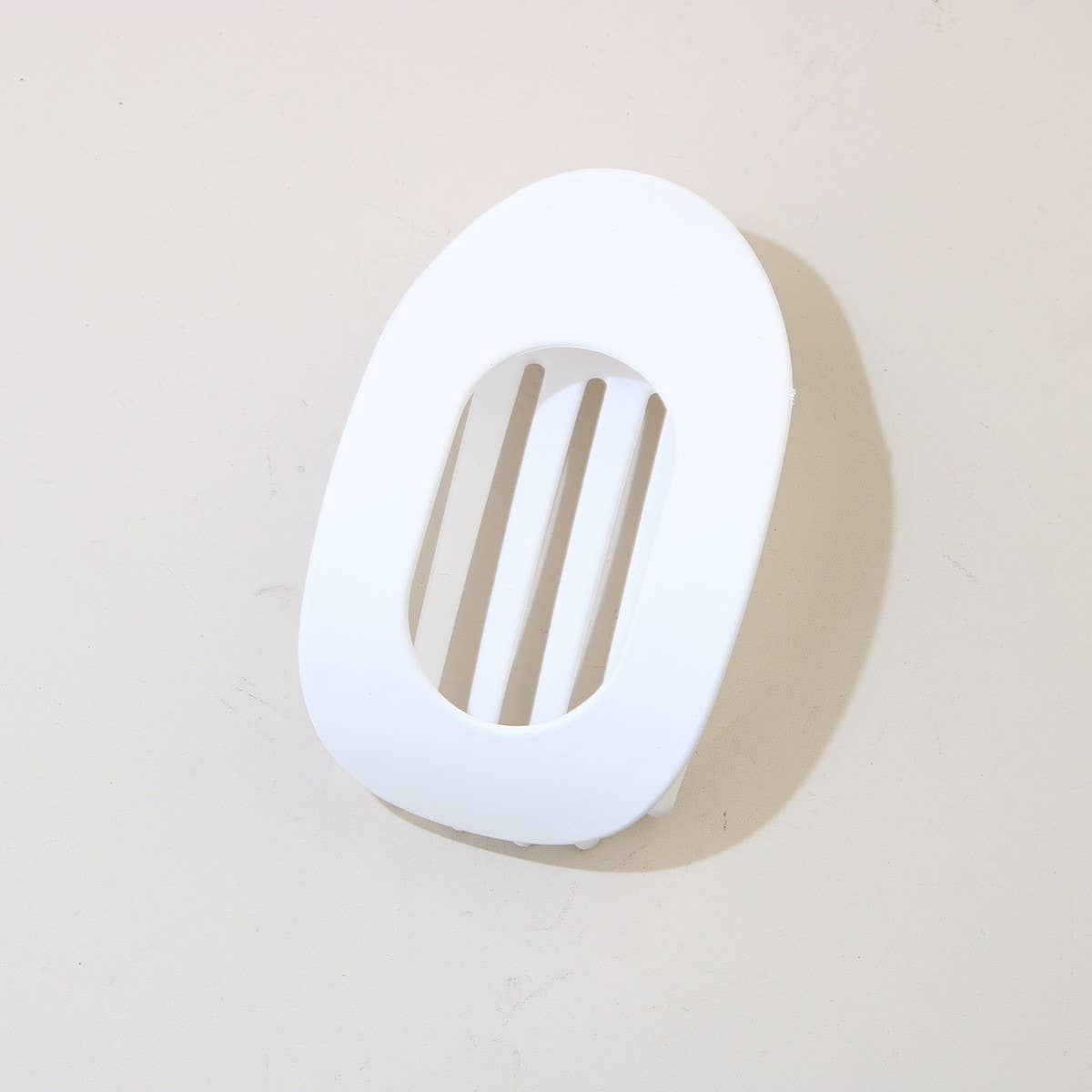 Geometric Oval Matte Duckbill Hair Clip