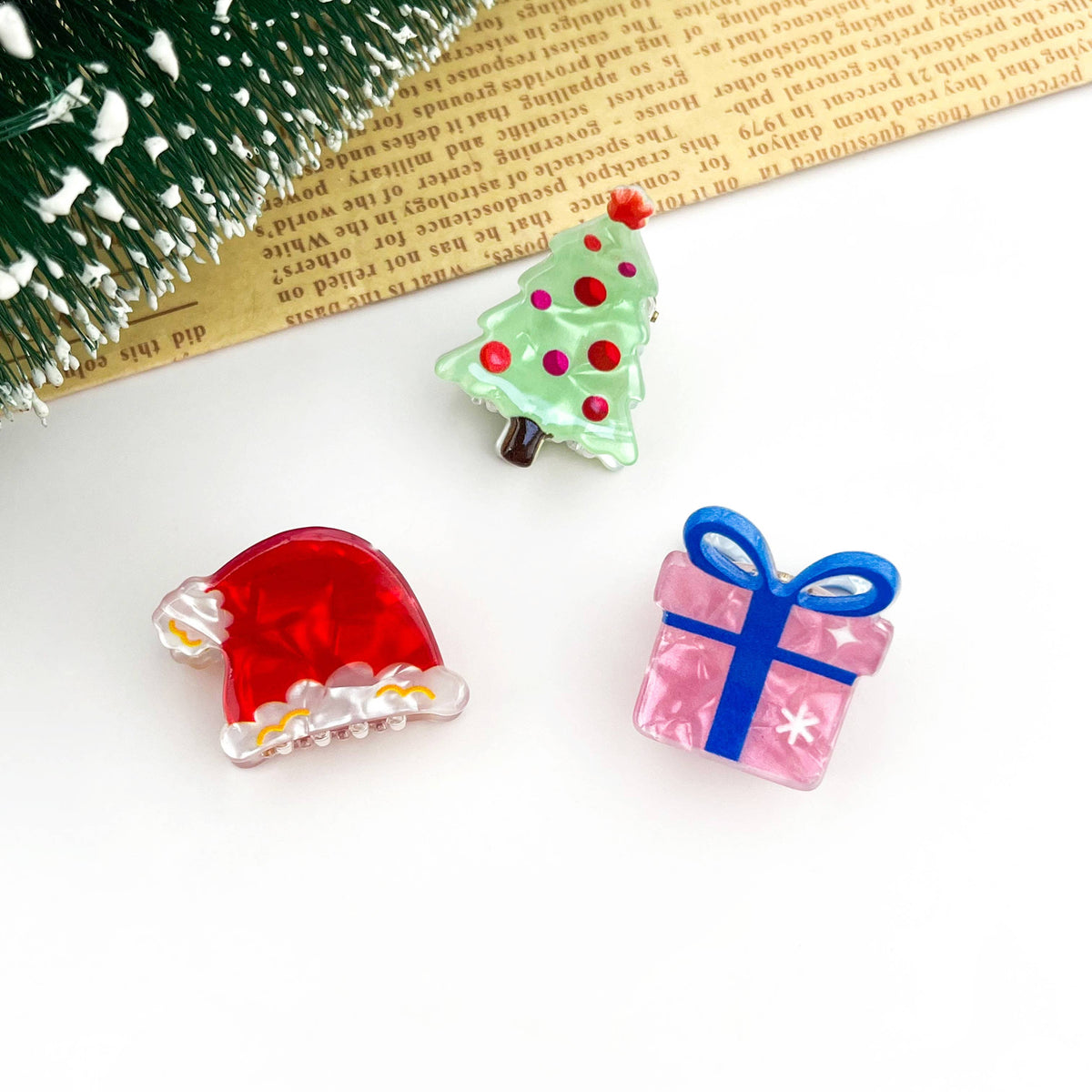 Christmas Mini Claw Clips – Tree, Hat & Gift