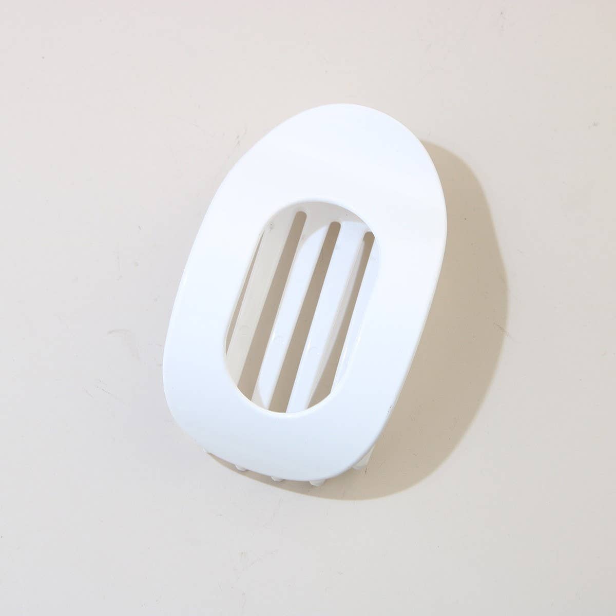 Geometric Oval Matte Duckbill Hair Clip