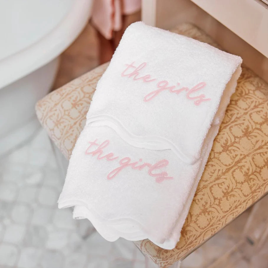 Weezie Scallop Bath Towel