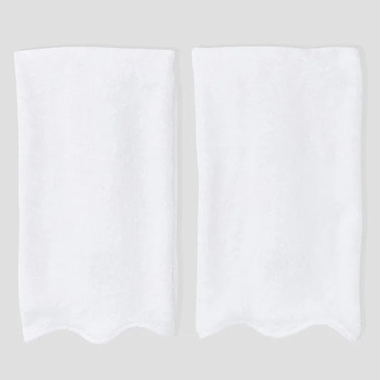 Weezie Pair of Scalloped Hand Towels